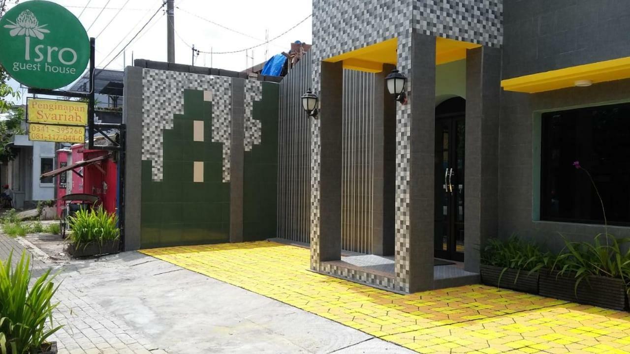 Isro Guesthouse Syariah Kepanjen Kültér fotó